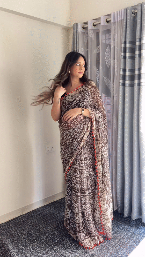 🌿 Tribal Fusion Multicolor Saree – A Timeless Artistic Statement 🌿 - Image 3