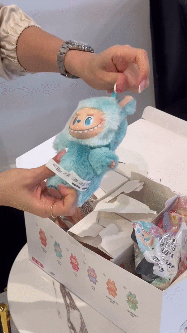 Original Labubu Designer Doll – Kawaii-Inspired Luxury Plush - Image 4