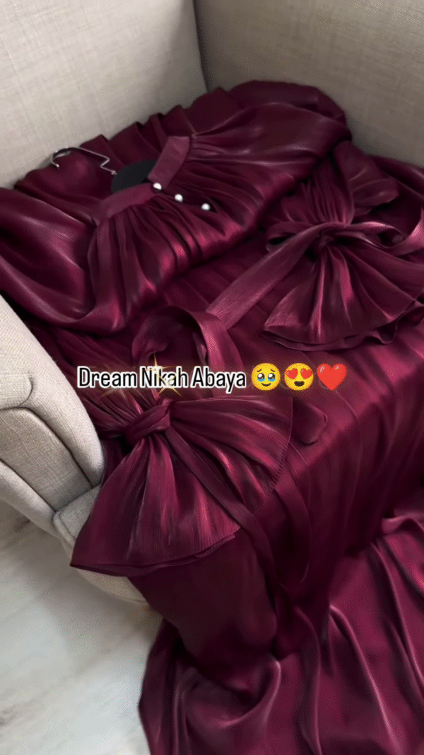🍷 Royal Maroon Dream Abaya – A Statement of Regal Grace - Image 2