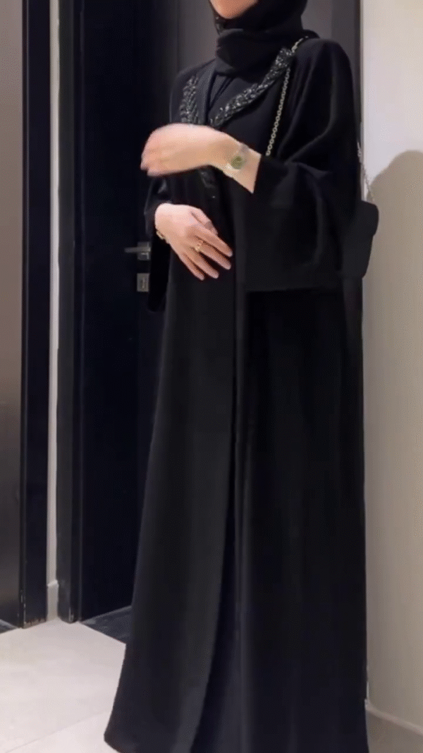 🖤 Midnight Elegance Abaya – Where Mystery Meets Modesty - Image 4