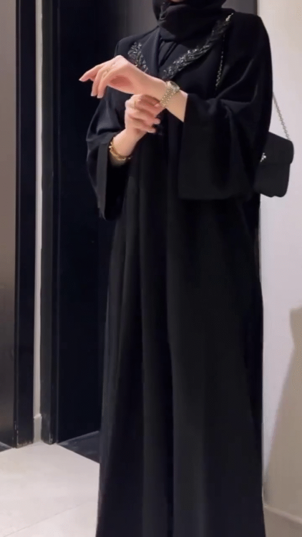 🖤 Midnight Elegance Abaya – Where Mystery Meets Modesty
