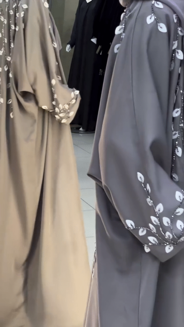 🌸 Pearl Dust Two-Tone Abaya Set - Image 2